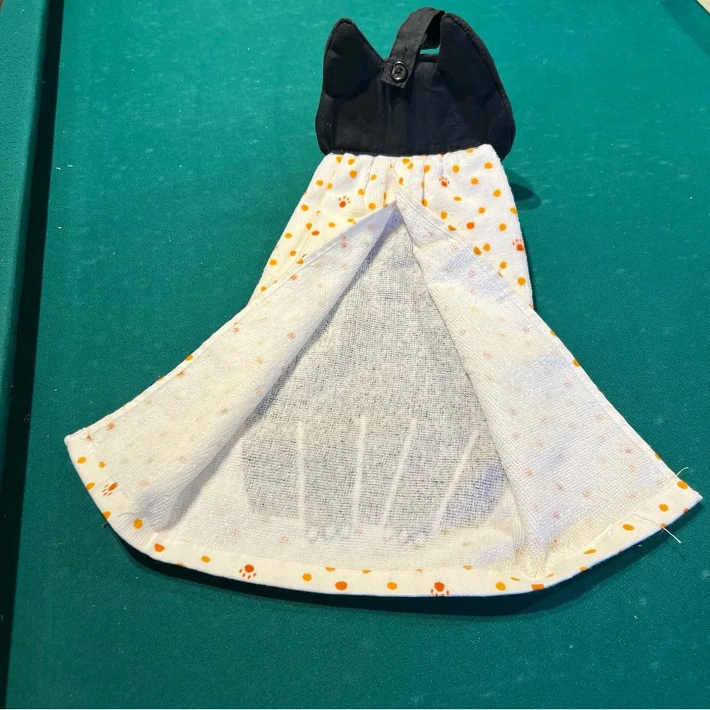 Black Cat Hanging Kitchen Towel is BRAND NEW !